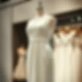 Showcasing Elegance in Size 30 Fashion Elegant size 30 white dress on a mannequin